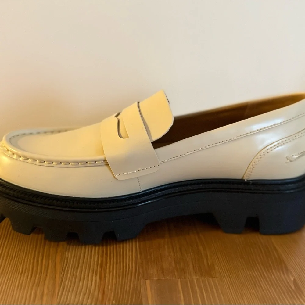 ✨NIB✨ Rag & Bone “Quinn” Cream Loafers with Black Lug Soles Size US 9/EU 39 - Picture 3 of 6